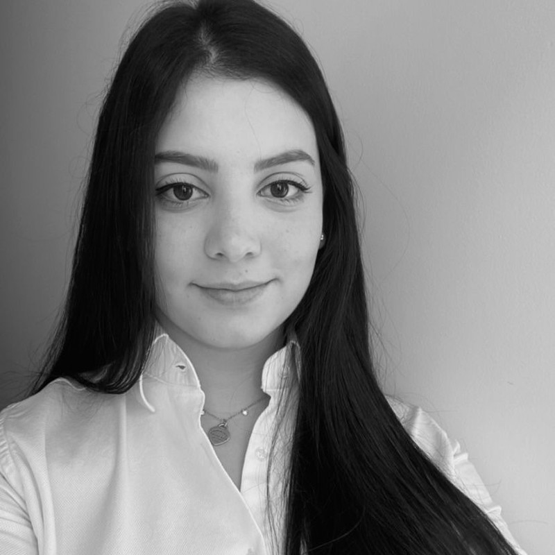 Portrait of Isabelle Bogari
